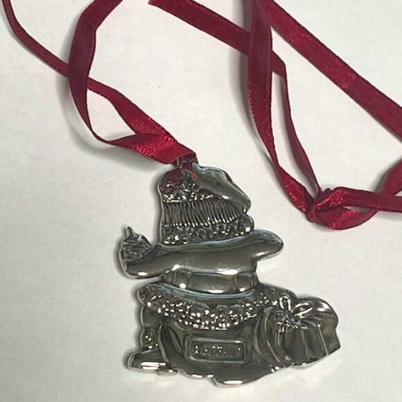 VYTG Santa Christmas List Presents Silver Tone Christmas Tree Ornament 2.5" - Picture 5 of 13